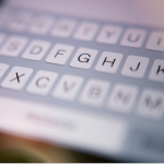 iPhoneのキーボードの最悪の欠陥がiOS 9でやっと修復